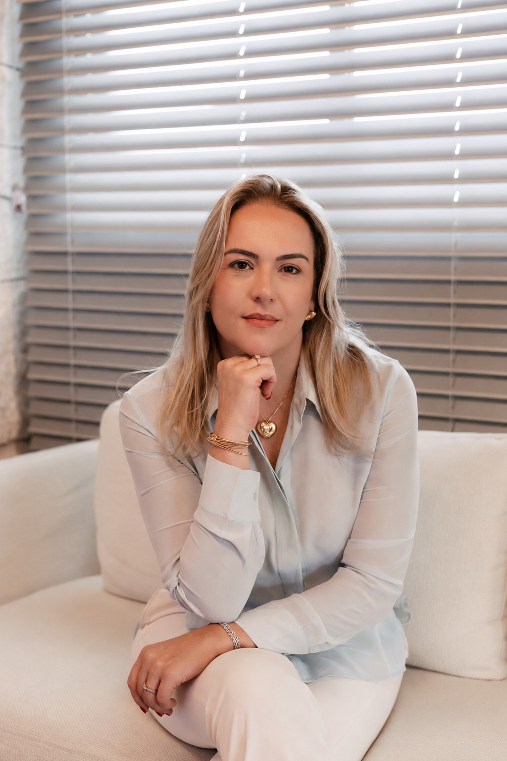 Andréa Barini Stefani, Psicóloga e Suicidologista em Goiânia